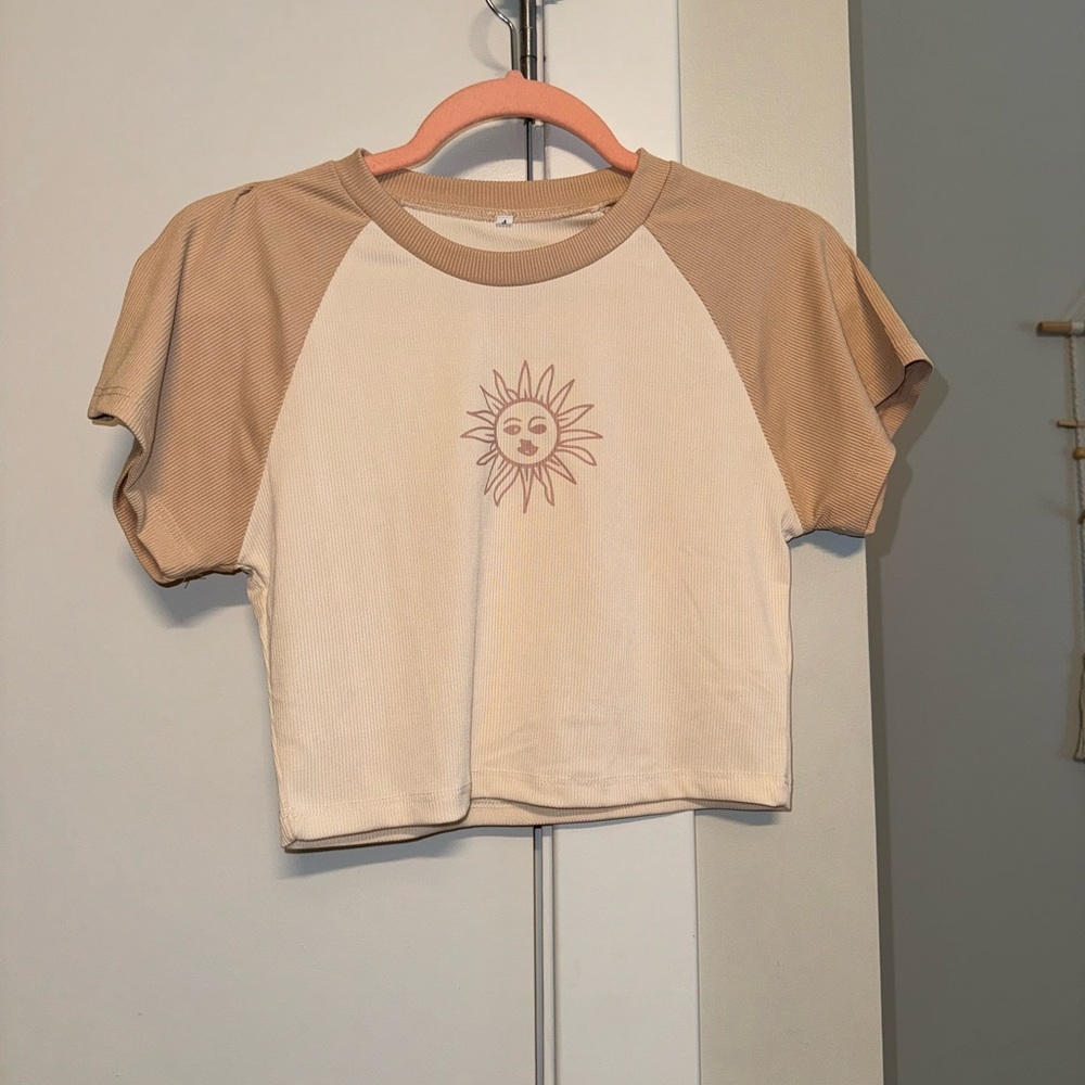 sun graphic baby tee